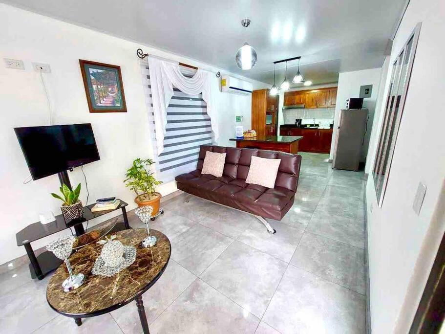 Río Segundo Airport Sjo Residence - Edward & Familia Inn المظهر الخارجي الصورة