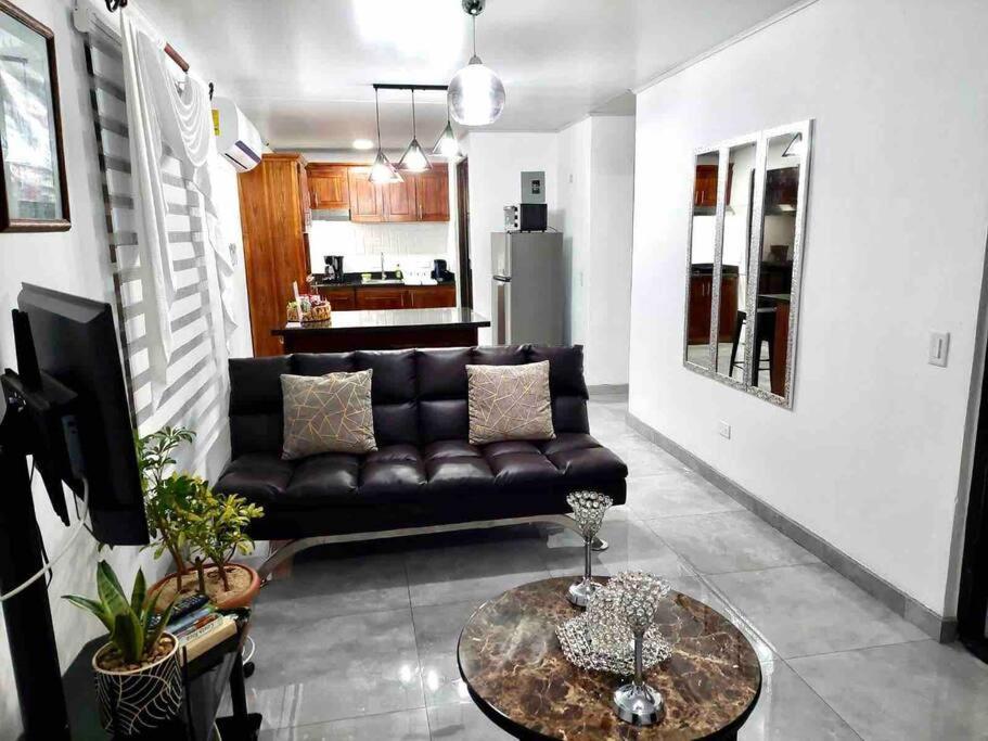 Río Segundo Airport Sjo Residence - Edward & Familia Inn المظهر الخارجي الصورة