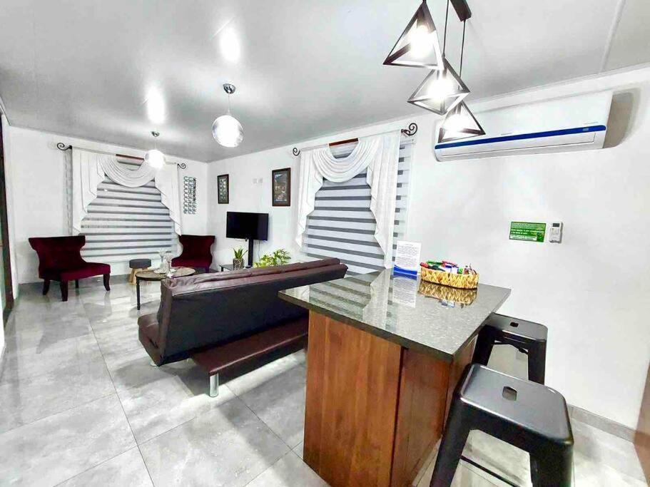 Río Segundo Airport Sjo Residence - Edward & Familia Inn المظهر الخارجي الصورة