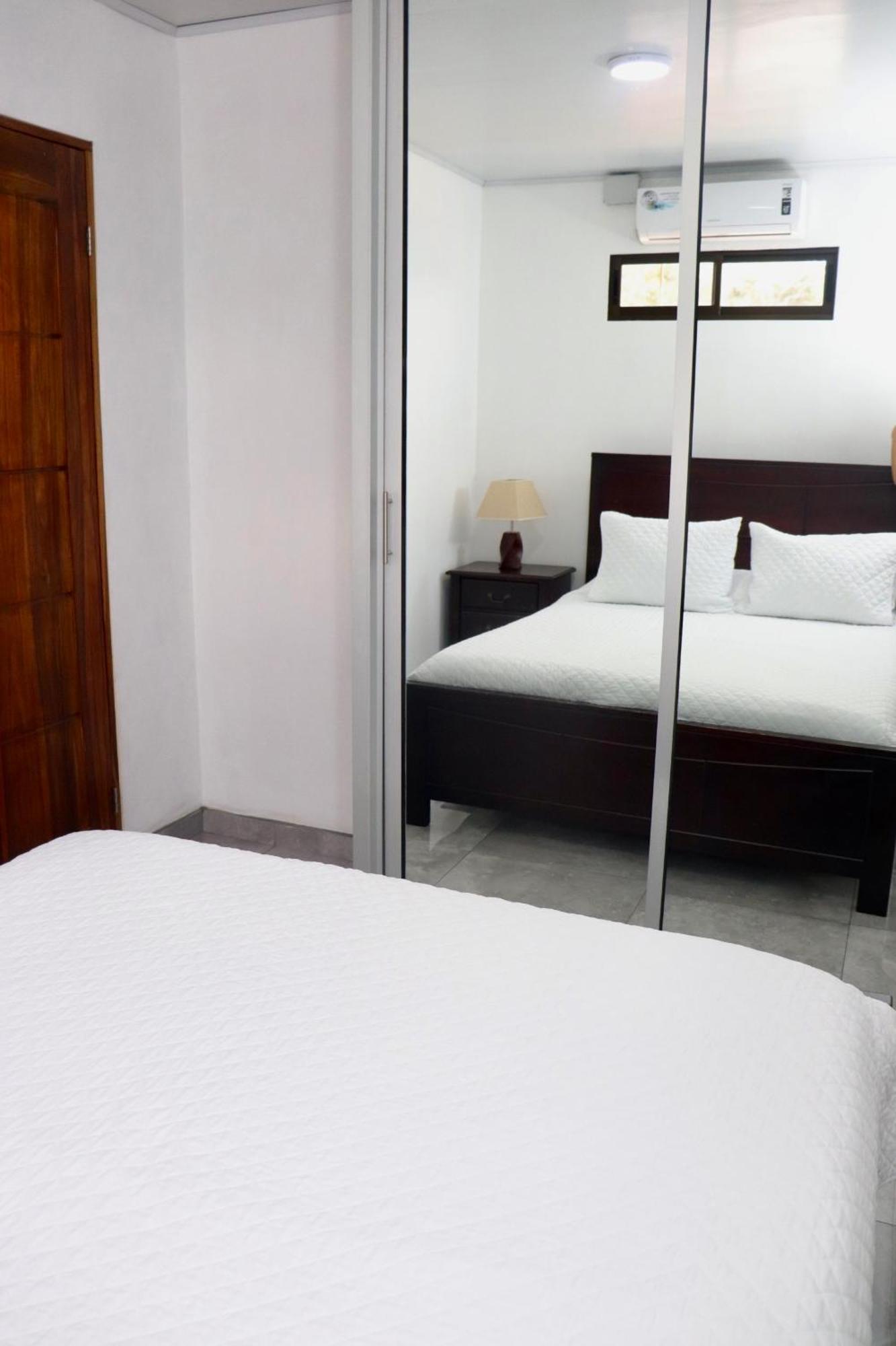 Río Segundo Airport Sjo Residence - Edward & Familia Inn المظهر الخارجي الصورة