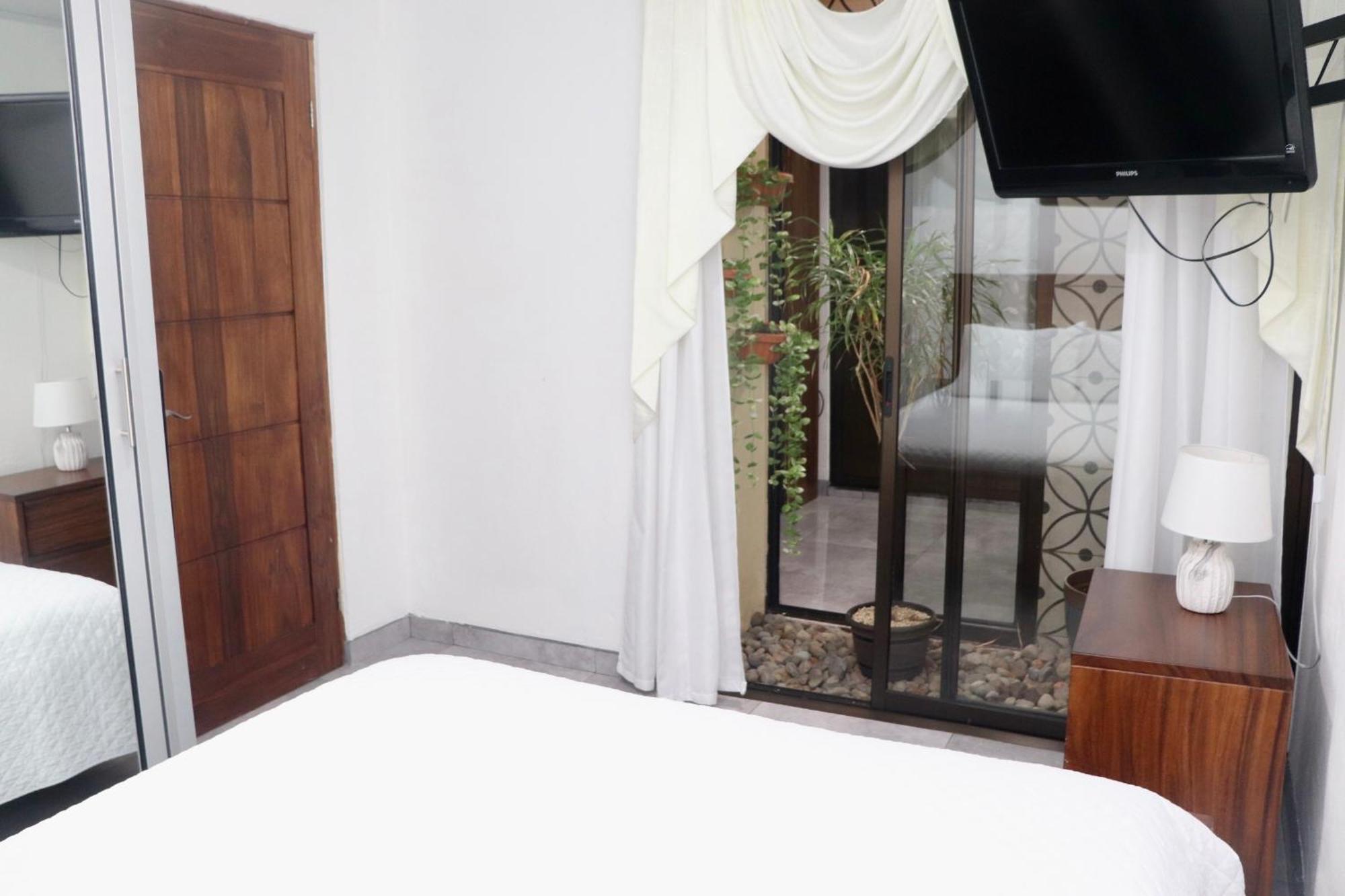 Río Segundo Airport Sjo Residence - Edward & Familia Inn المظهر الخارجي الصورة